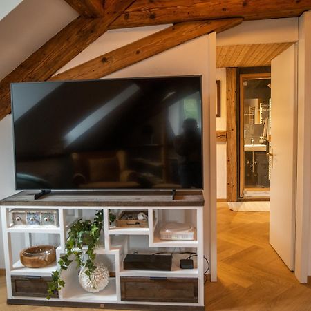 Moderne Altbauwohnung Im Zentrum Von Bern Mit Wellness Exterior foto